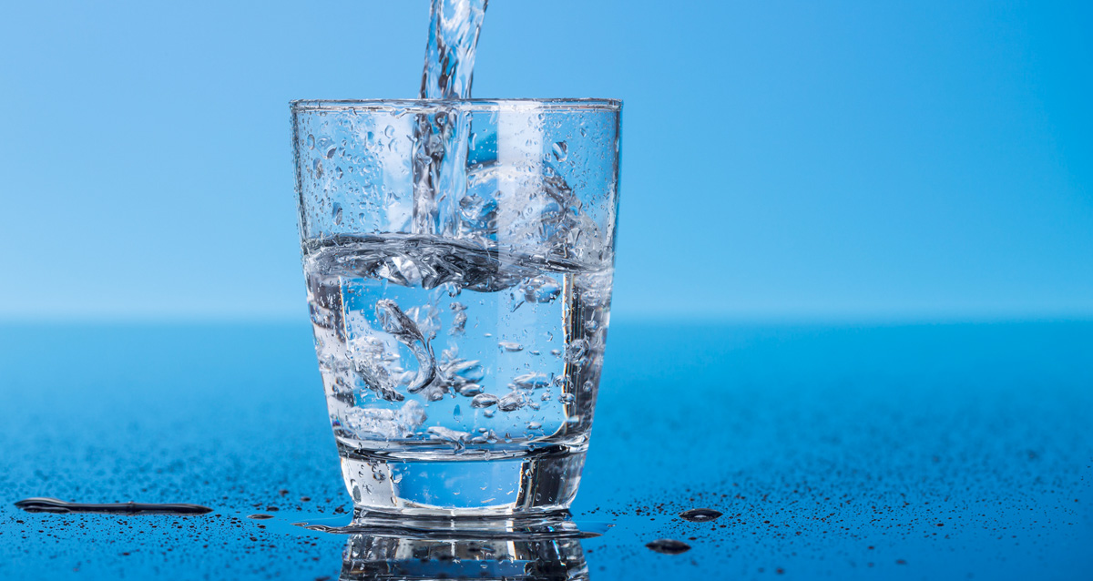 вода