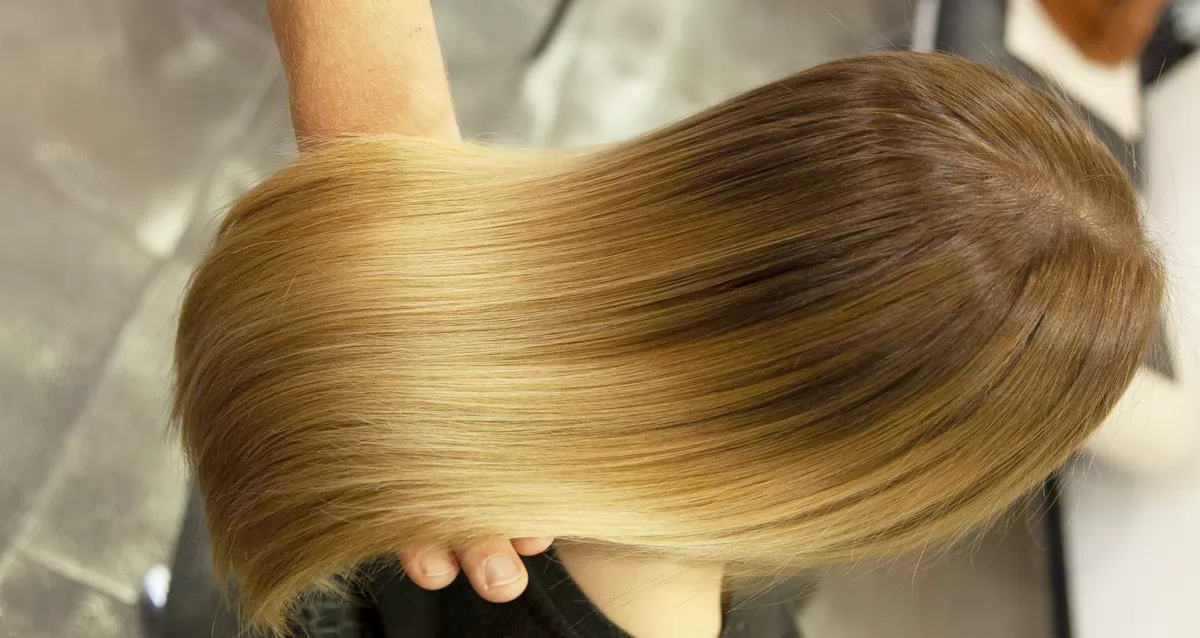 Волосы пушатся от влажности - как защитить и восстановить локоны