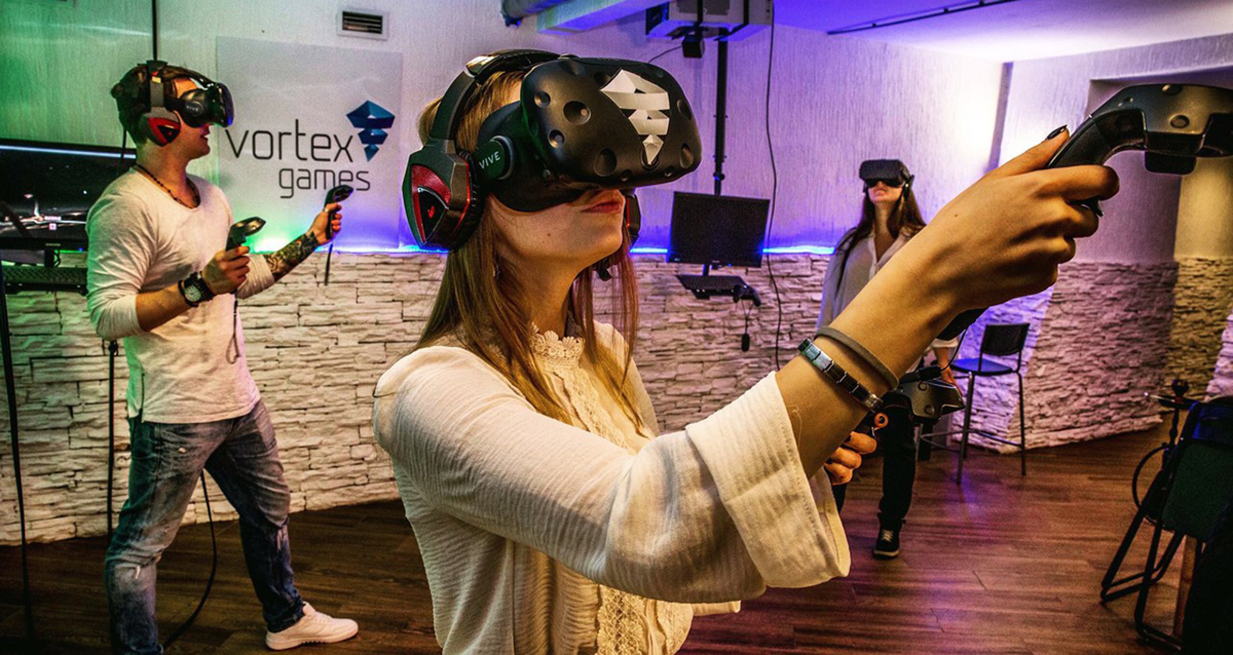 Игровой клуб шлемов виртуальной реальности