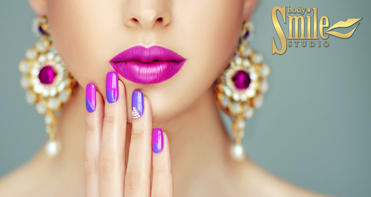 390 р. за маникюр + гель-лак в клинике SmileStudio