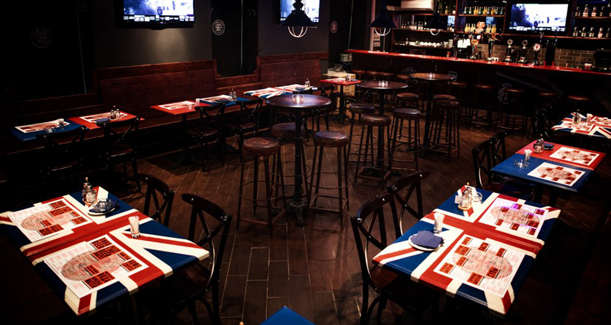 интерьер паба Union Jack